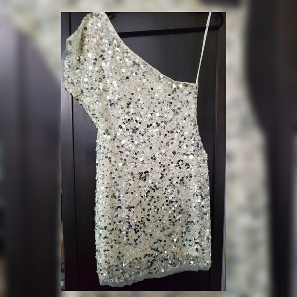Arden B Sequined Party Dress - Picture 2 of 4